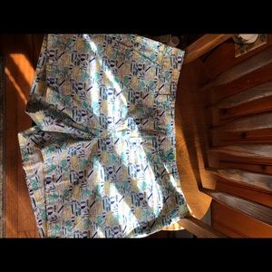 Vineyard vine shorts